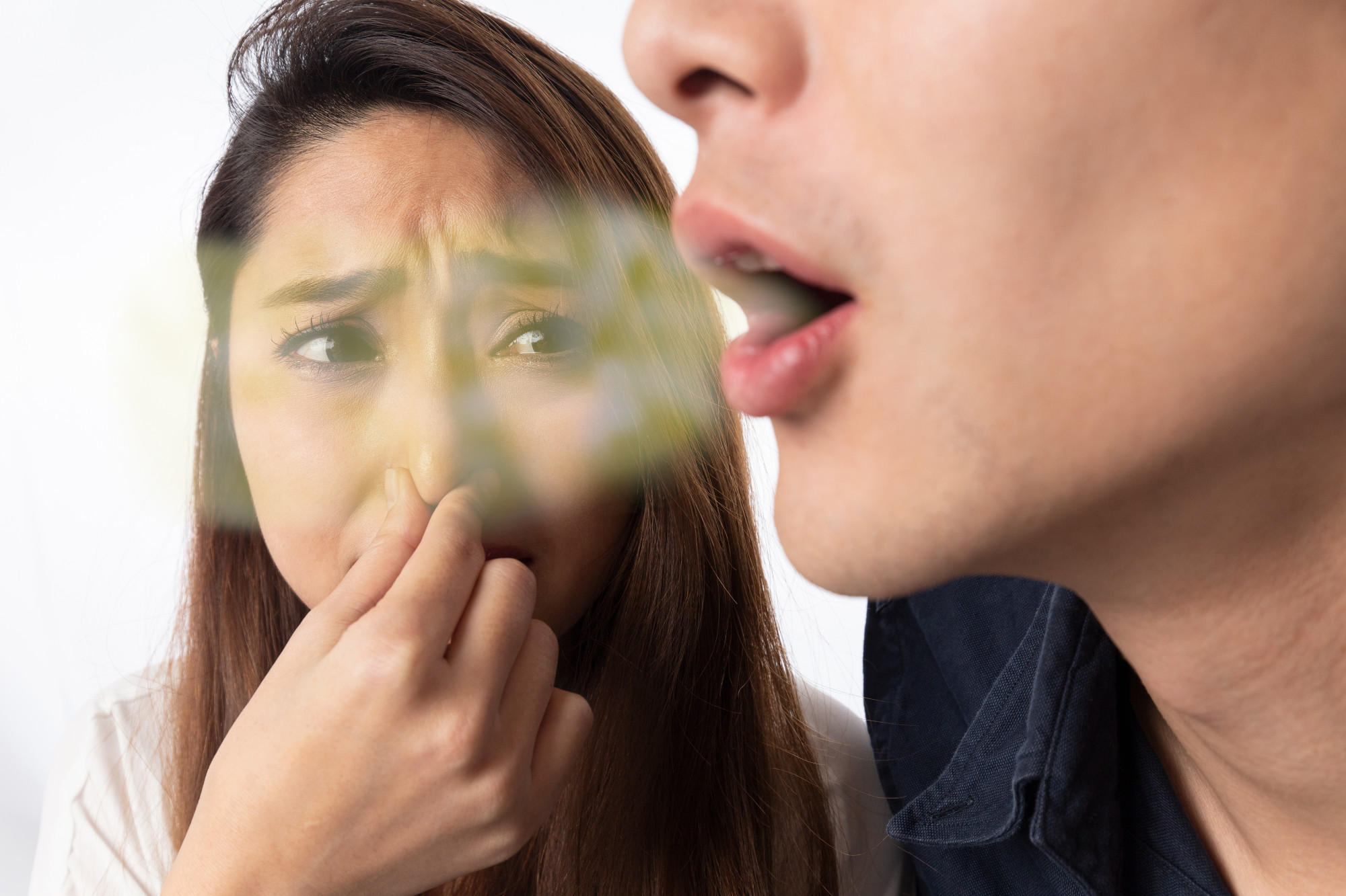 How to Naturally Eliminate Bad Breath 