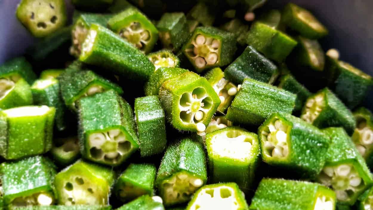 Okra Water: Benefits and Risks of Ingesting It - check out